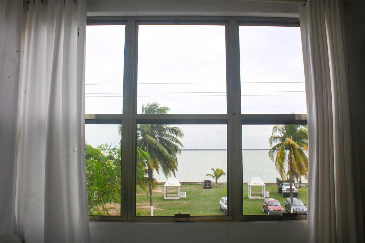 Hotel Maya Corozal Exterior foto
